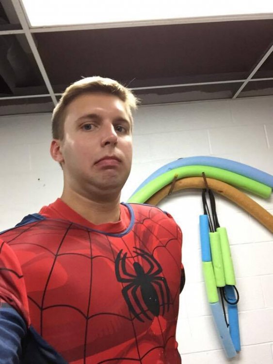 59053184c16a0_uncomfortableneighborhoodspidey.thumb.jpg.c387e5d9b2c0fee2194fddadac238a11.jpg