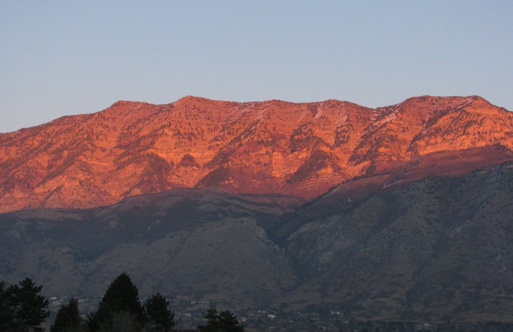 5a2f61b4471d0_IMG_5732_Sunset_Mtns_Contrast_Crop.thumb.jpg.70426975f86072caf3f72df8def2feff.jpg