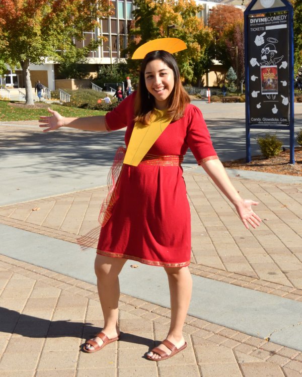 5bdb76fe2bc42_DSCN5713EmperorKuzco.thumb.jpg.a9e07c5a4b6d965797d4d592b5d7a6b4.jpg