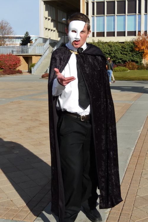 5bdb7a3adad68_DSCN5691PhantomoftheOpera.thumb.jpg.9e5e5b57af167798dd3cede013dcb8c3.jpg