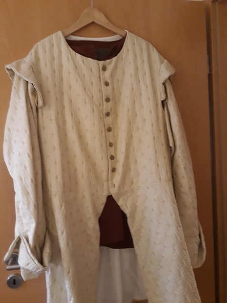 5be0734e881dd_jacket01.jpg.52109b6eb7e2f4389b08703bd702b1b9.jpg