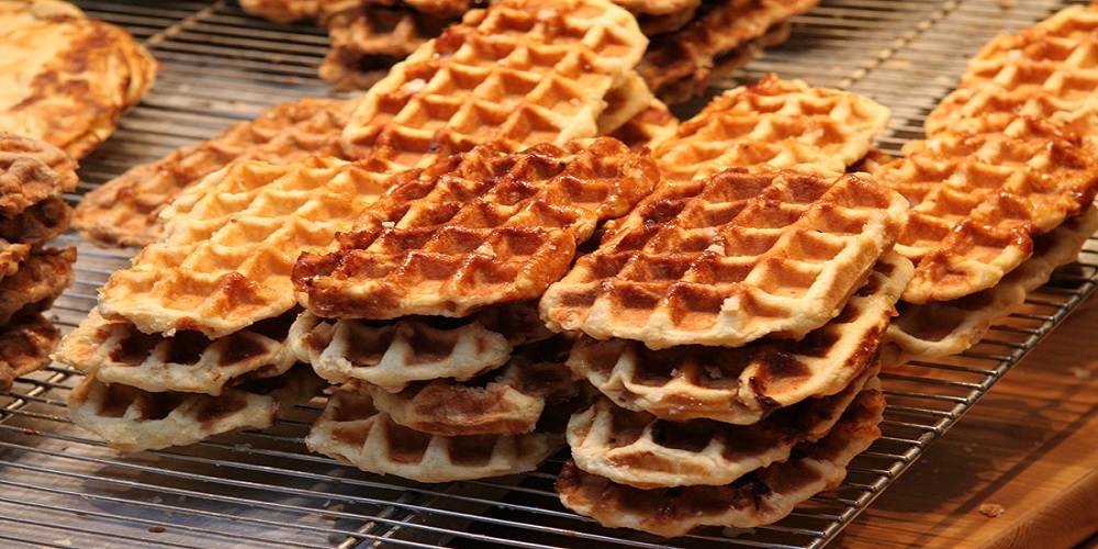 5db335936d62d_Morewaffles.jpg.fd1785ab20e49c8b64a35c5b82093870.jpg