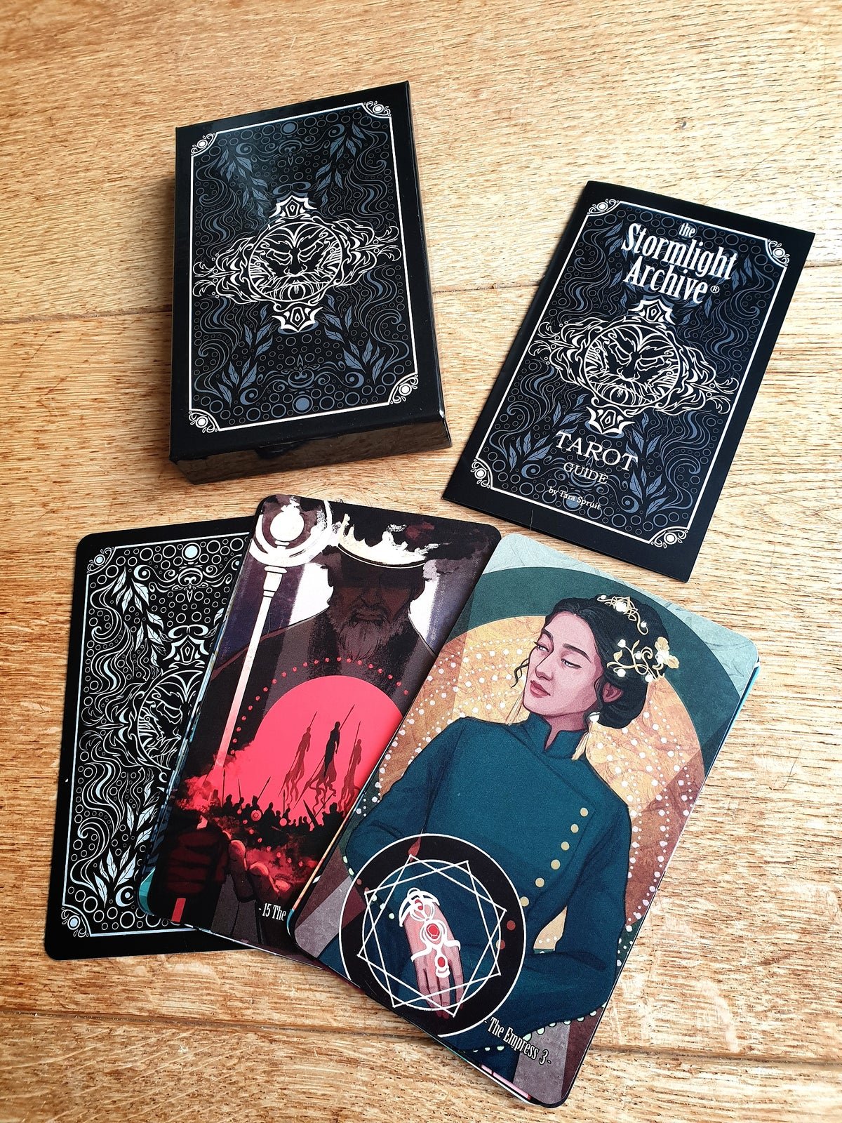 More information about "Stormlight Tarot Deck Back in Stock, New Brandon Podcast, Doomslug Plushie?"