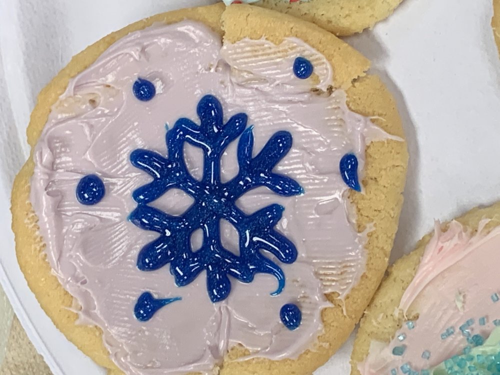 61a99fce66ee0_SnowflakeCookie.thumb.jpg.b93fff1caed1b895c7b05ef910879c29.jpg